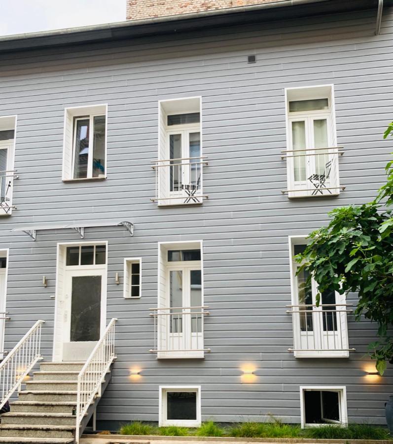 Living At Saarpartments - Adultsonly - Business & Holiday Homes With Kitchen For Long- And Short Term Stay, 3 Min To St Johanner Markt And Points Of Interest Саарбрюкен Екстер'єр фото