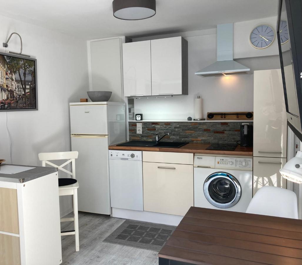Living At Saarpartments - Adultsonly - Business & Holiday Homes With Kitchen For Long- And Short Term Stay, 3 Min To St Johanner Markt And Points Of Interest Саарбрюкен Екстер'єр фото